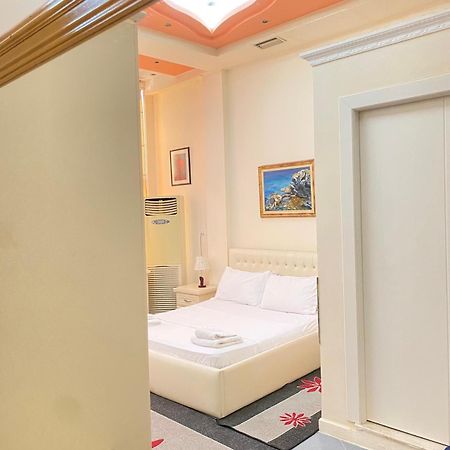 Hotel Pasarela Berat Exterior photo