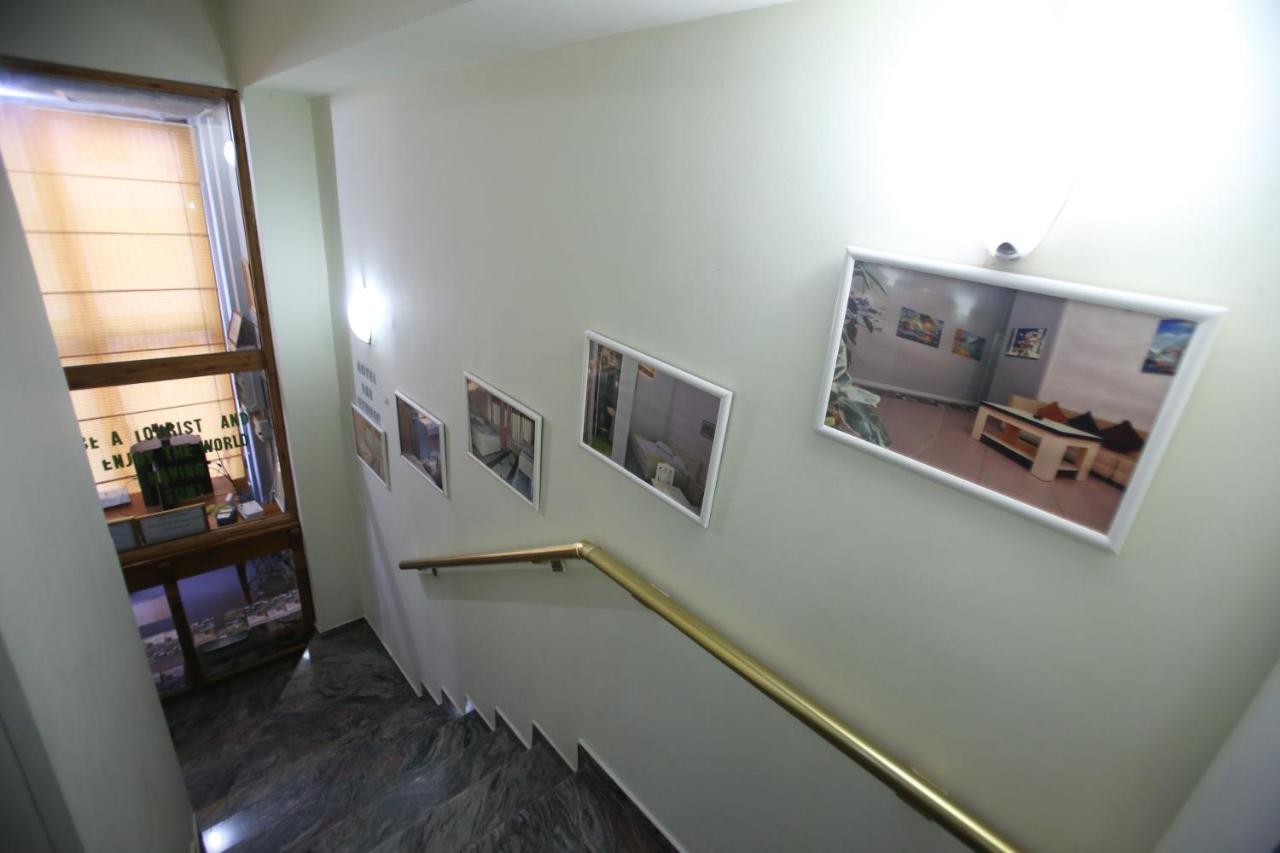 Hotel Pasarela Berat Exterior photo